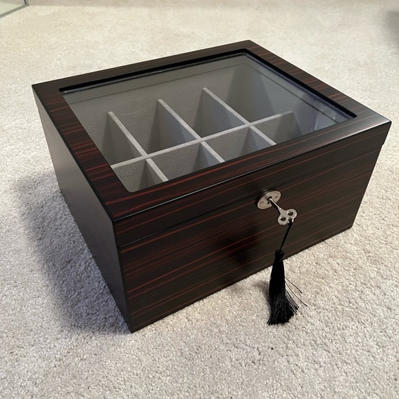 Brand new belt case - Picture 7 of 7